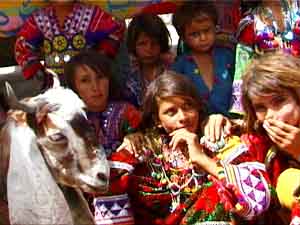 Pretty nomadic girls met somewhere bin the desert